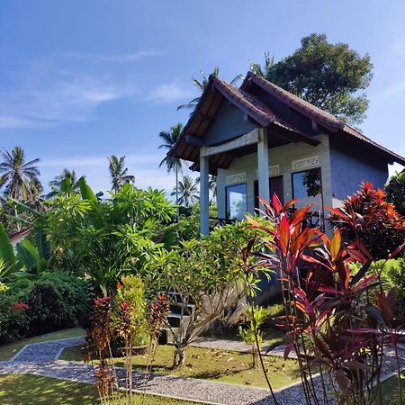 Alamku Bungalow Каранґасем Екстер'єр фото