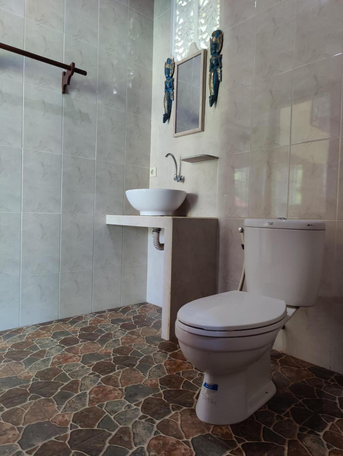 Alamku Bungalow Каранґасем Екстер'єр фото