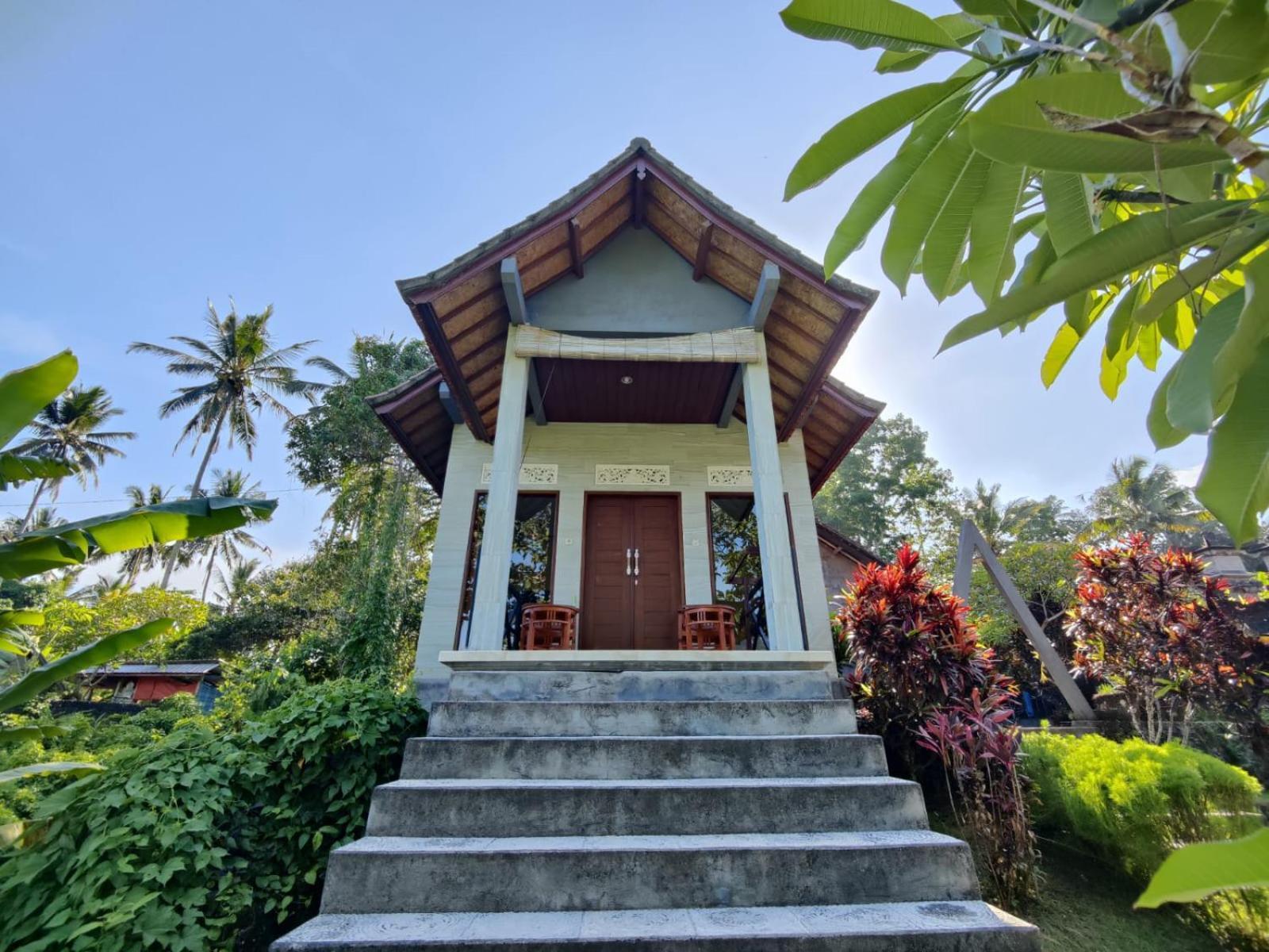 Alamku Bungalow Каранґасем Екстер'єр фото