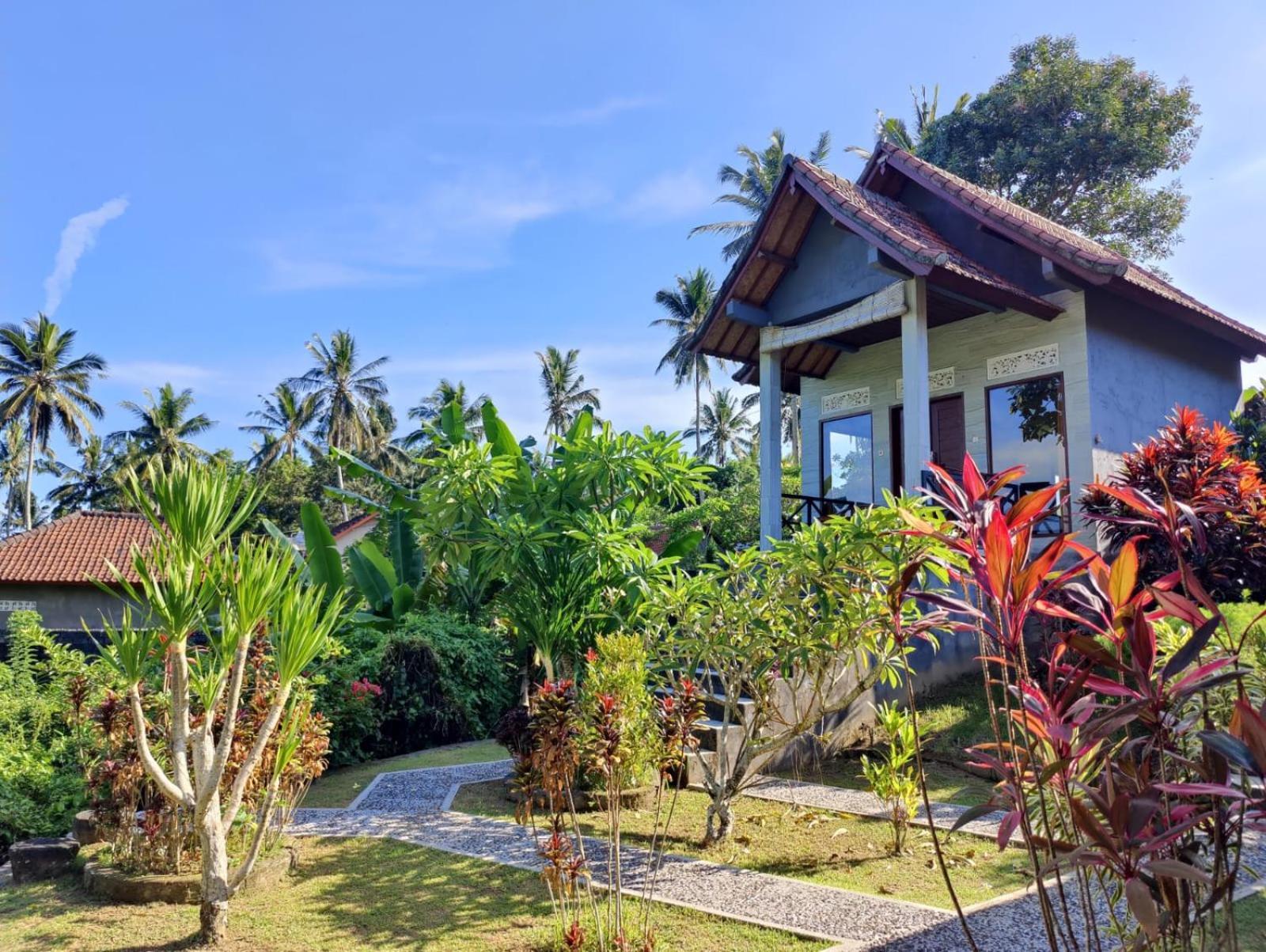 Alamku Bungalow Каранґасем Екстер'єр фото